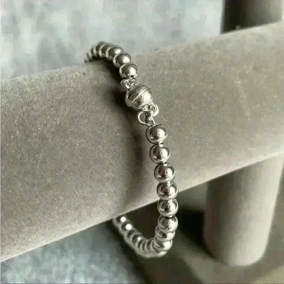 Swarovski Elements Bracelets - Silver Beaded Bracelet w/ Magnetic Clasp New - Picture 2 of 8